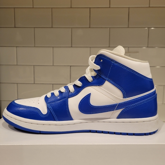 Wmns Nike Air Jordan 1 Mid 'Kentucky Blue' -- Size W11/M9.5 (With Box) - Picture 5 of 9